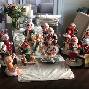 Vintage annalee dolls